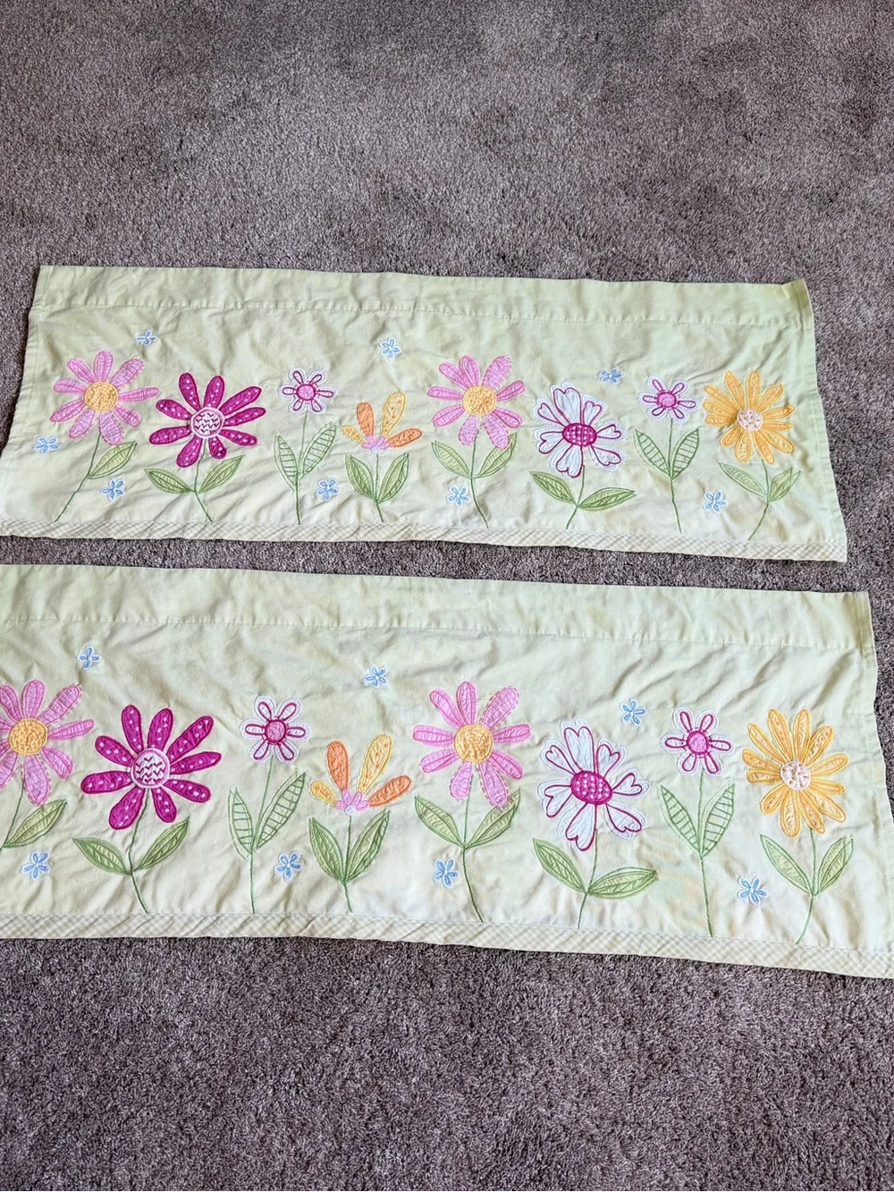 Pottery Barn Kids Yellow Green Pink Daisy Garden Window Valances Set 2 Flowers